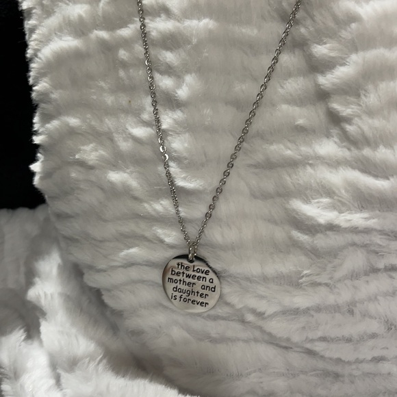 Love between mother and daughter Necklace - Picture 4 of 9